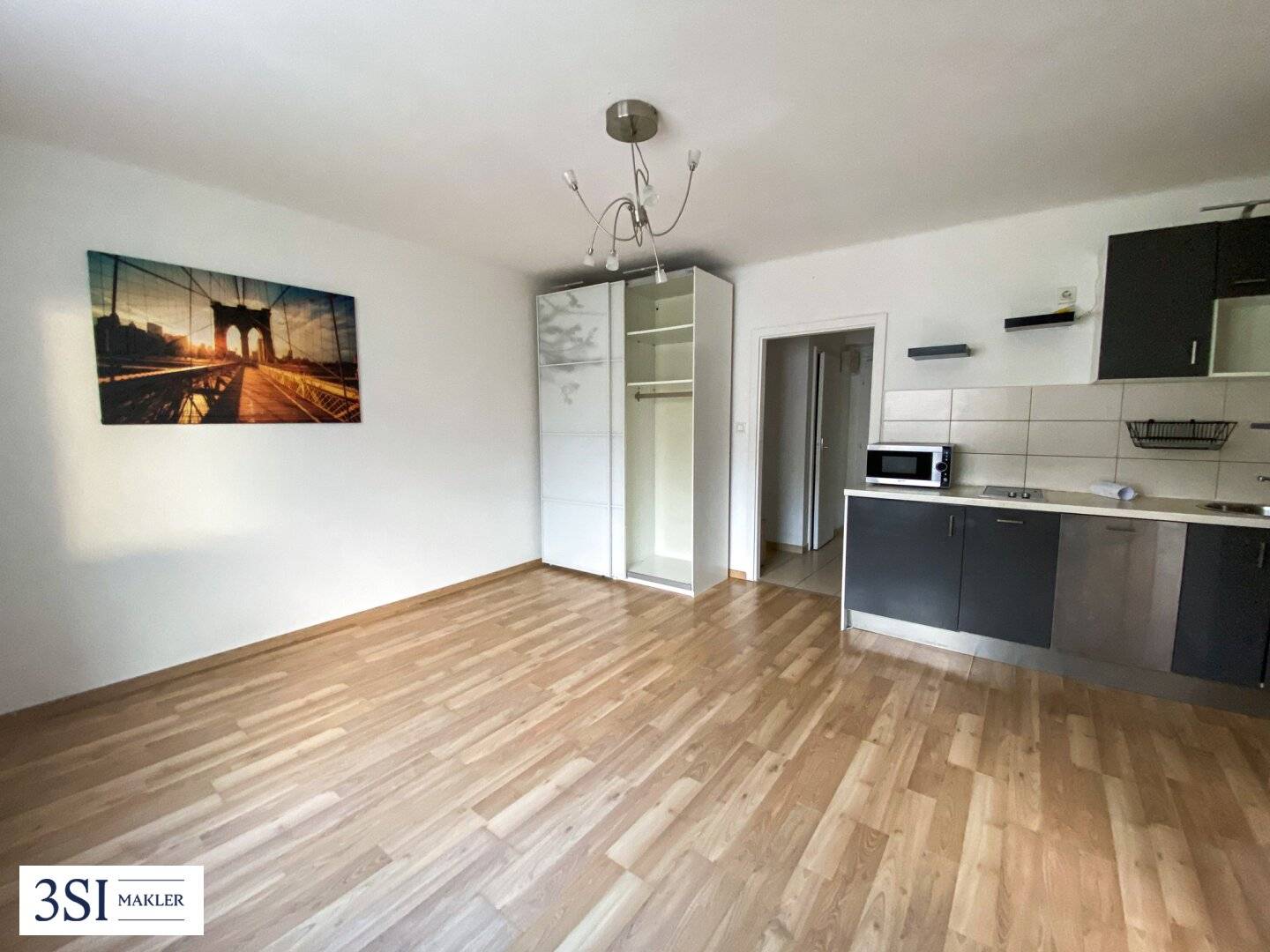 Bright 2-room apartment with great infrastructure