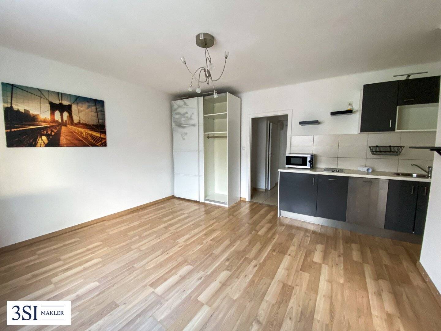 Bright 2-room apartment with great infrastructure