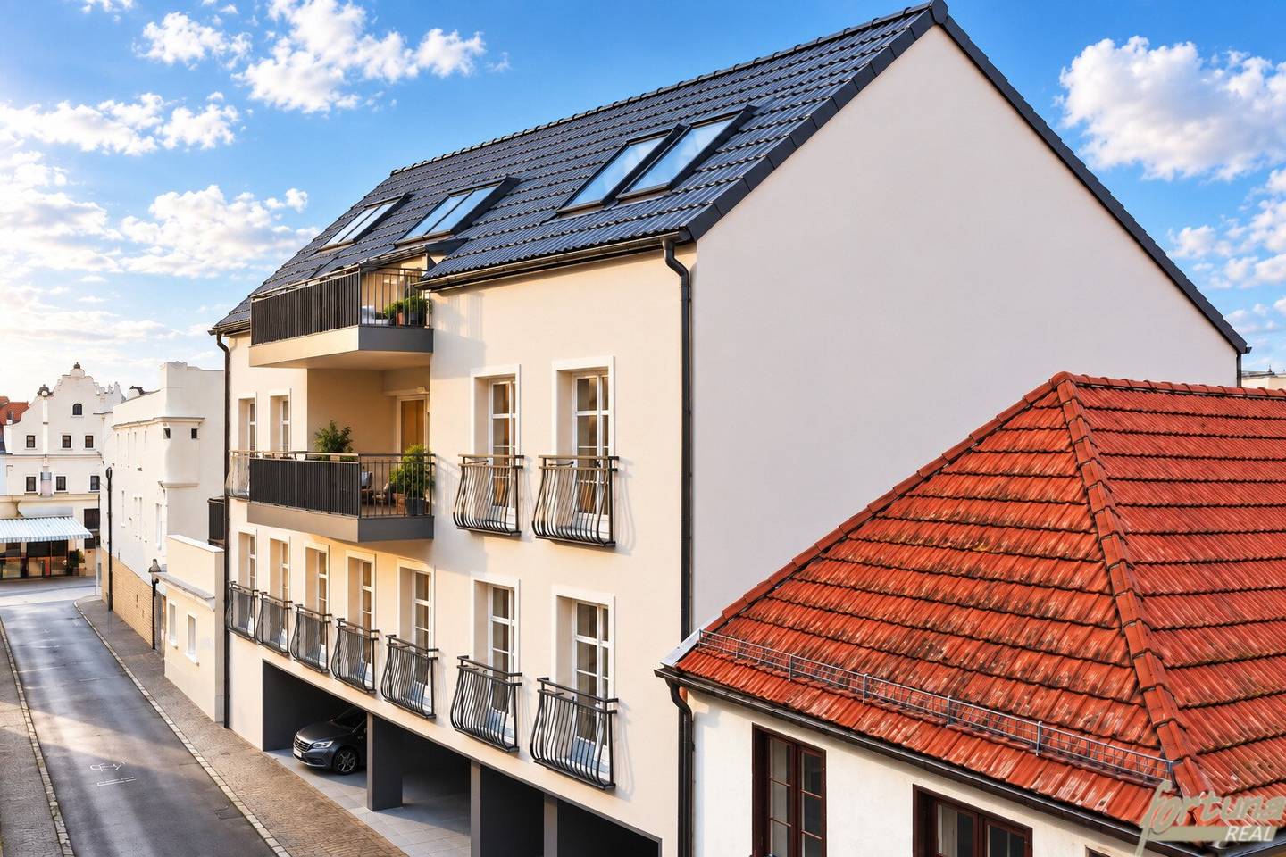 Historic townhouse with two shops and apartments in Tulln an der Donau