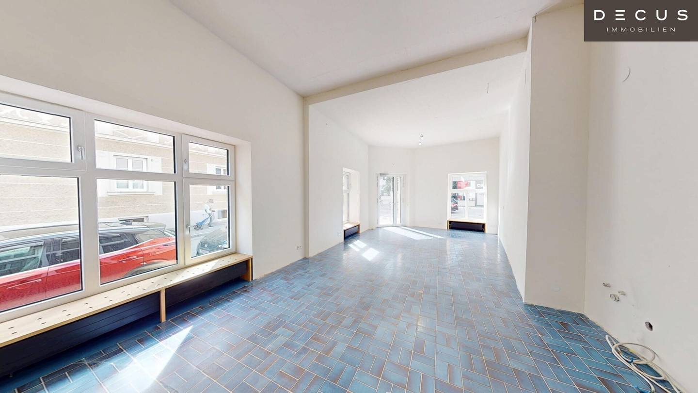 Charming corner commercial space in a highly frequented location with large storage area