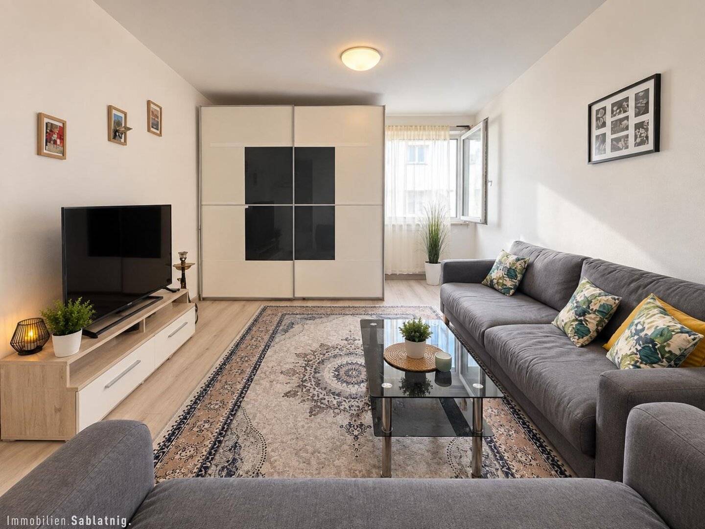 SMALL. FINE. CENTRAL! Your apartment with Viennese city flair!