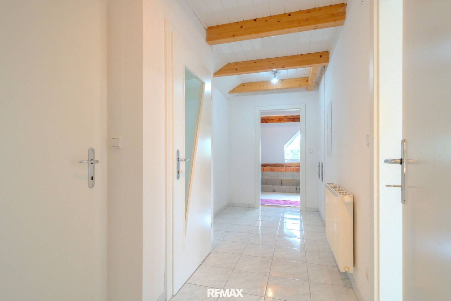 Plenty of Space for New Ideas: Spacious Single-Family House on 1,478 m² Plot