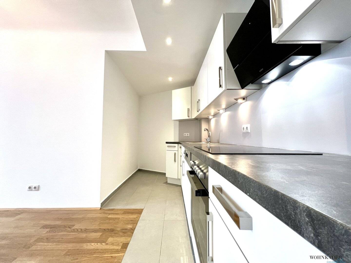 Charming freshly renovated 3-room apartment in a quiet location near the Karmelitermarkt