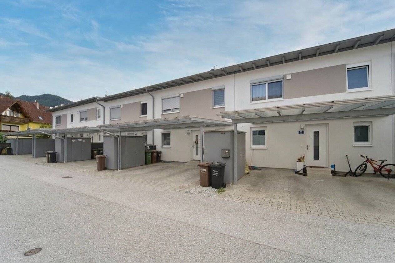 Modernes Kohlbacher Reihenhaus | schöner Garten | ruhige Grünlage | Terrasse, Balkon und Carport