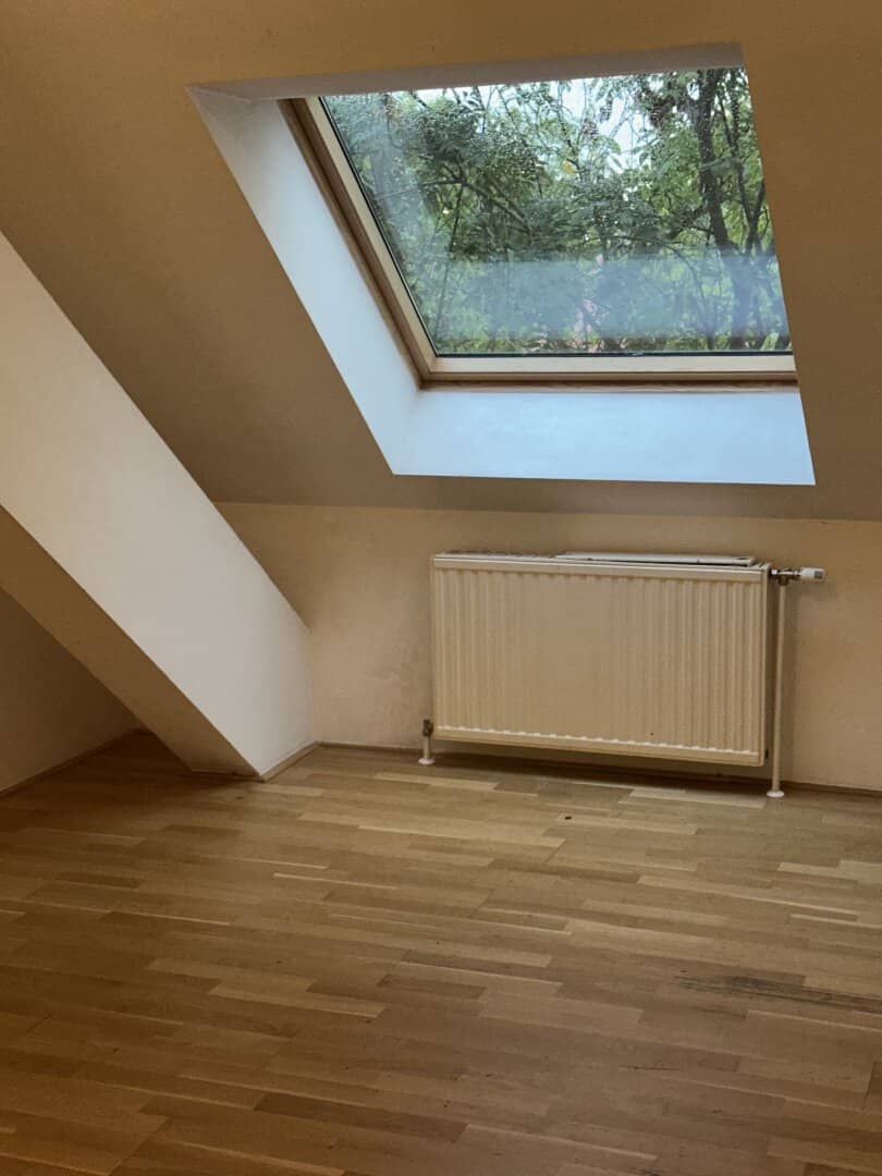 Sunny apartment near the train station and the center only 16 min by S-Bahn to U6 Wien Meidling