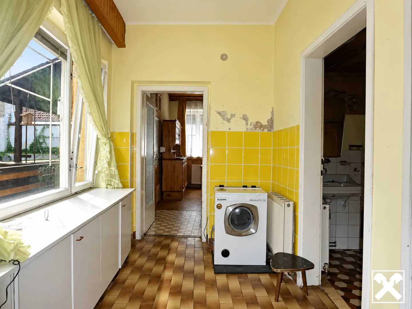 Apartment in former farmhouse with garden