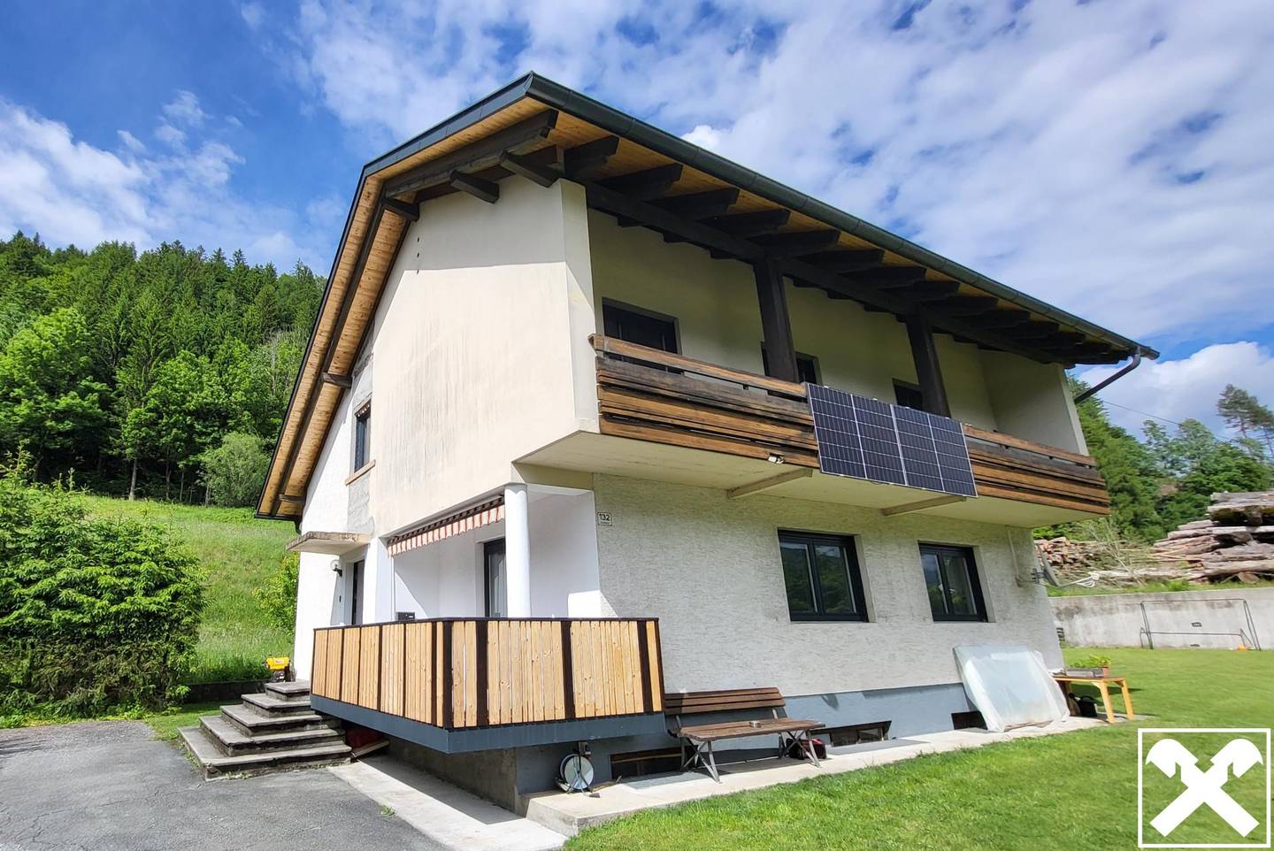 Sonniges Haus mit großem Garten Familienwohnung