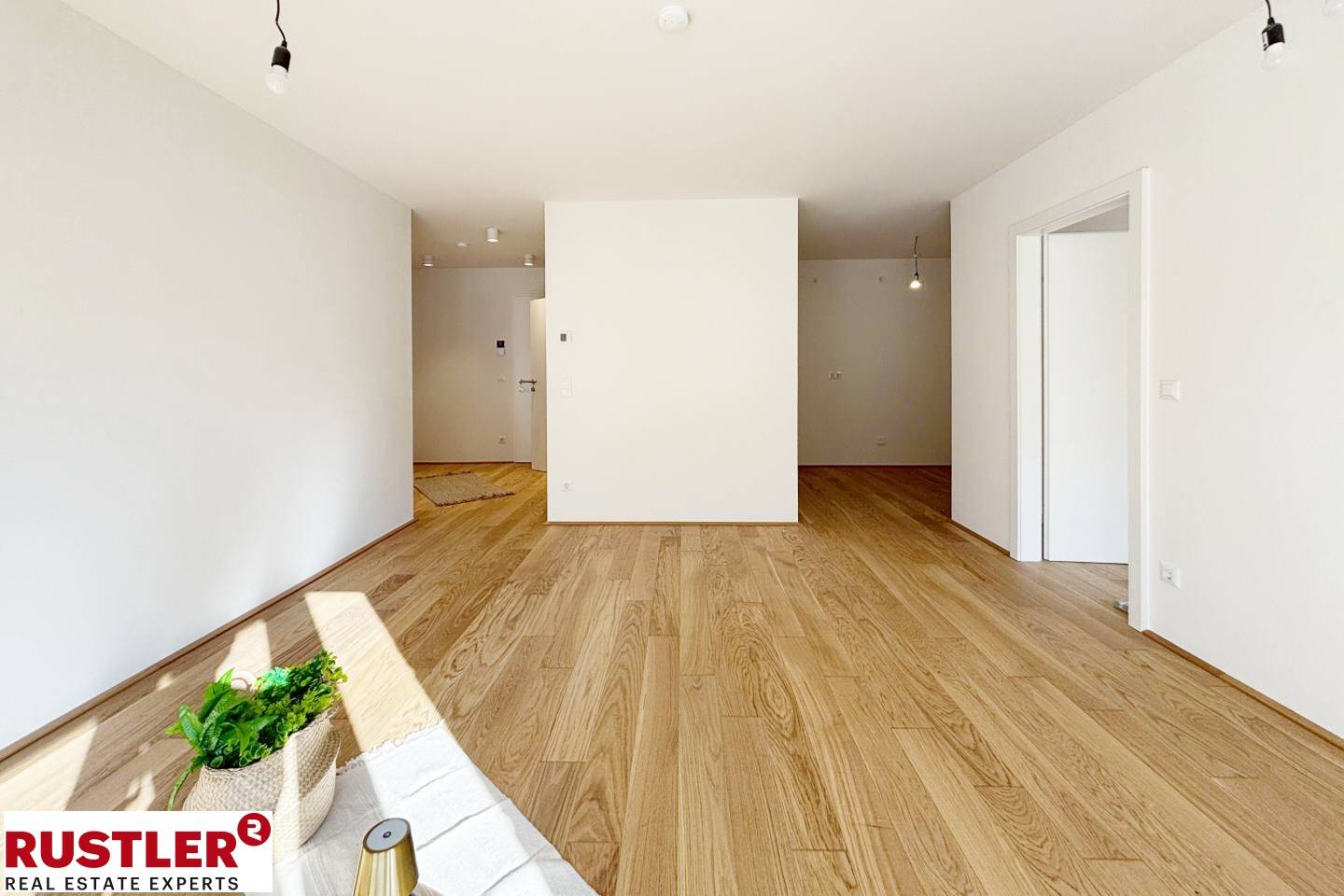 Lichtdurchflutete Wohnung mit südseitigem Balkon und Weitblick