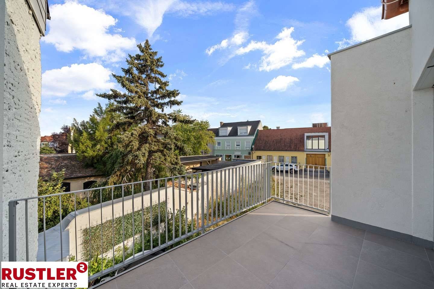 Neubauwohnung in zentraler Lage mit großzügigem Balkon