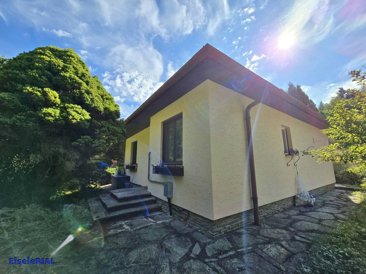 NATUR trifft NATUR – Idylle PUR – Verkauf aus Verlassenschaft