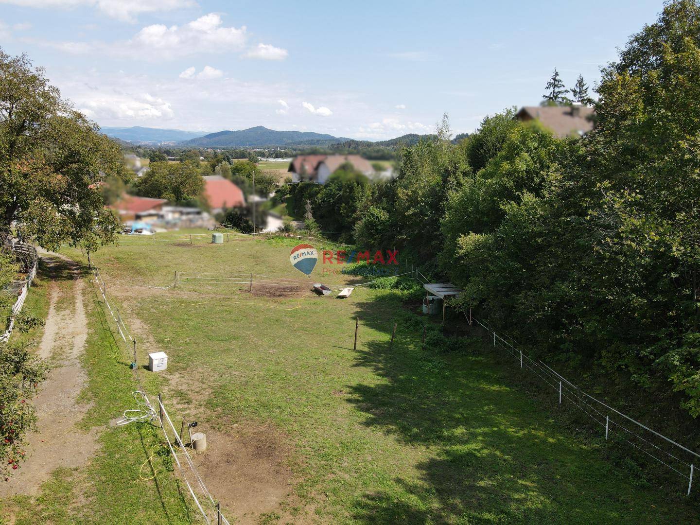 Quiet location near Schloss Hallegg apartment