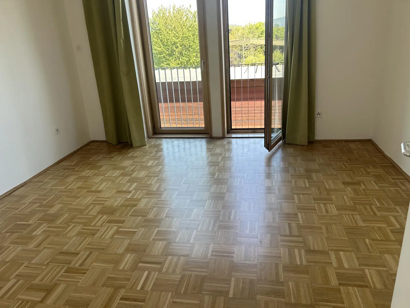 Helle Wohnung in Solarcity mit Tiefgaragenplatz