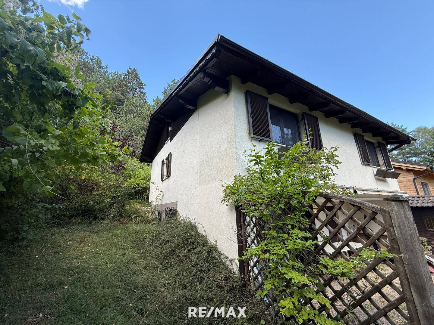 Familienwohnung in Grünlage mit Garten und Kamin