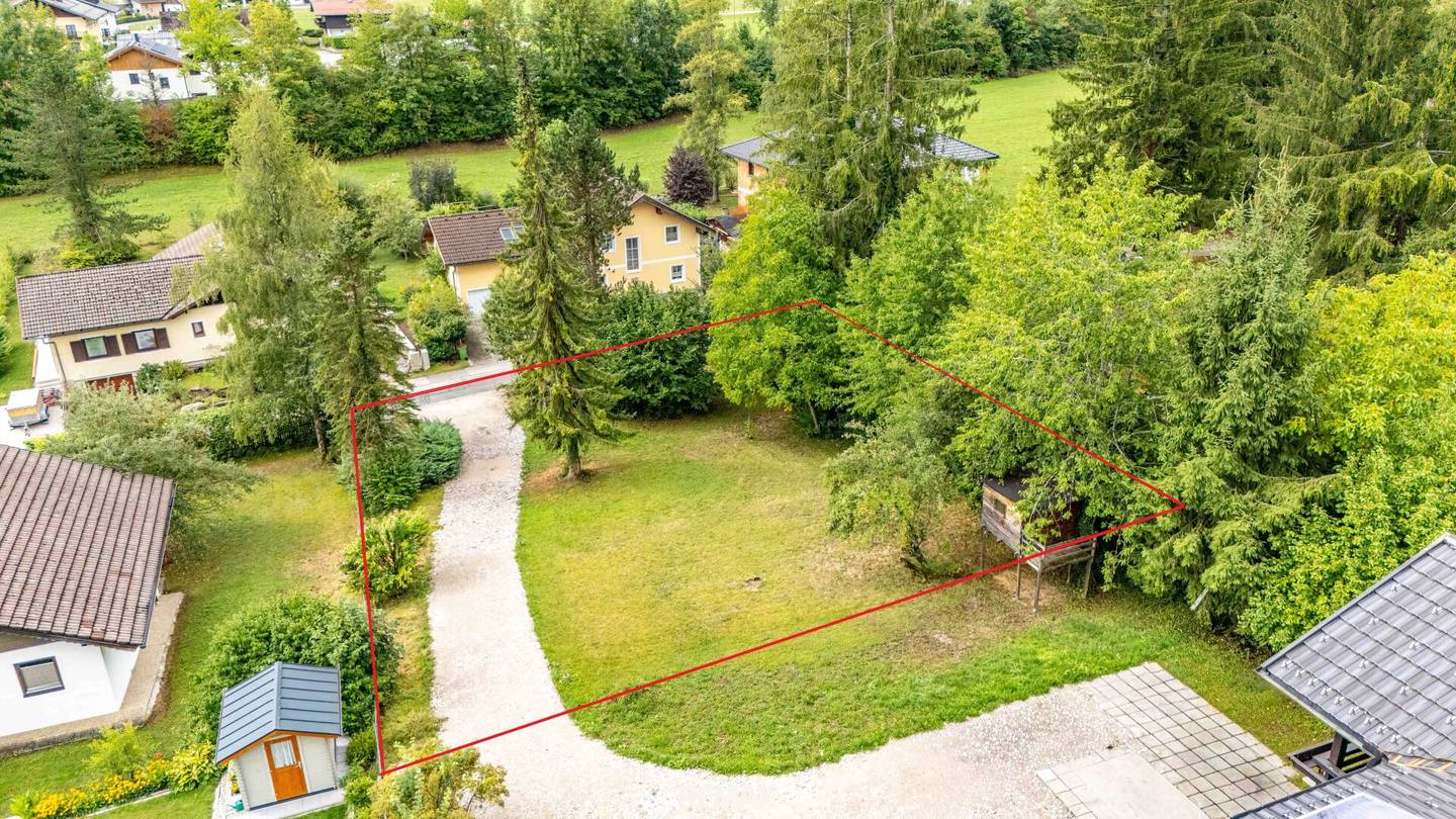 Sunny Building Plot in Strobl on the Wolfgangsee