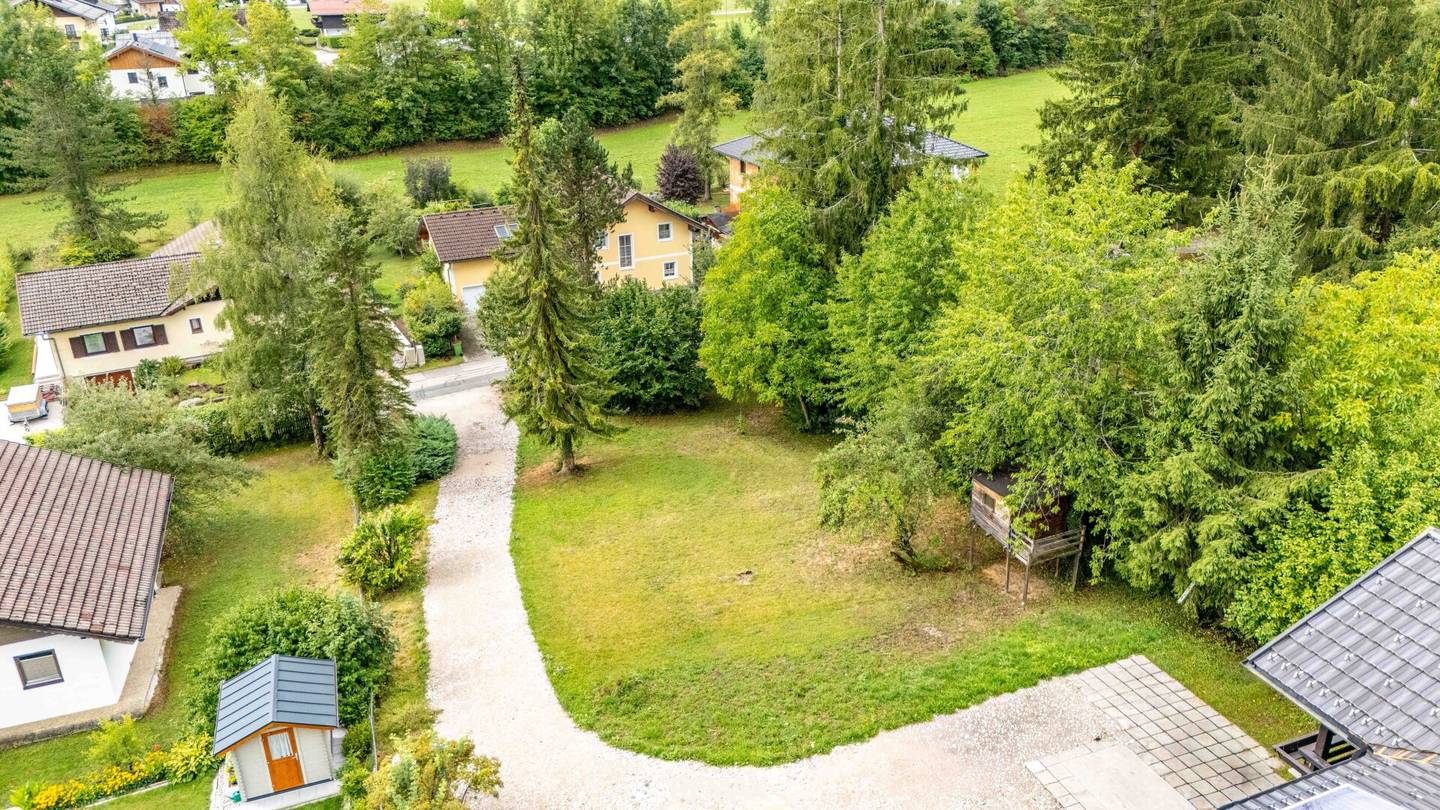 Sunny Building Plot in Strobl on the Wolfgangsee