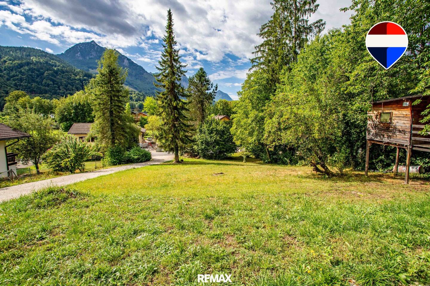 Sunny Building Plot in Strobl on the Wolfgangsee