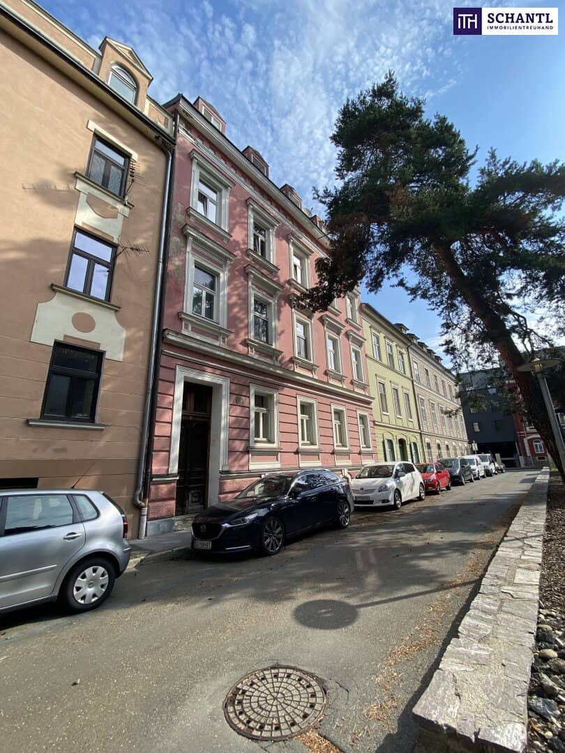 Fully Let - Income from Day 1! Historic tenement house in prime central location directly on Leoben city park