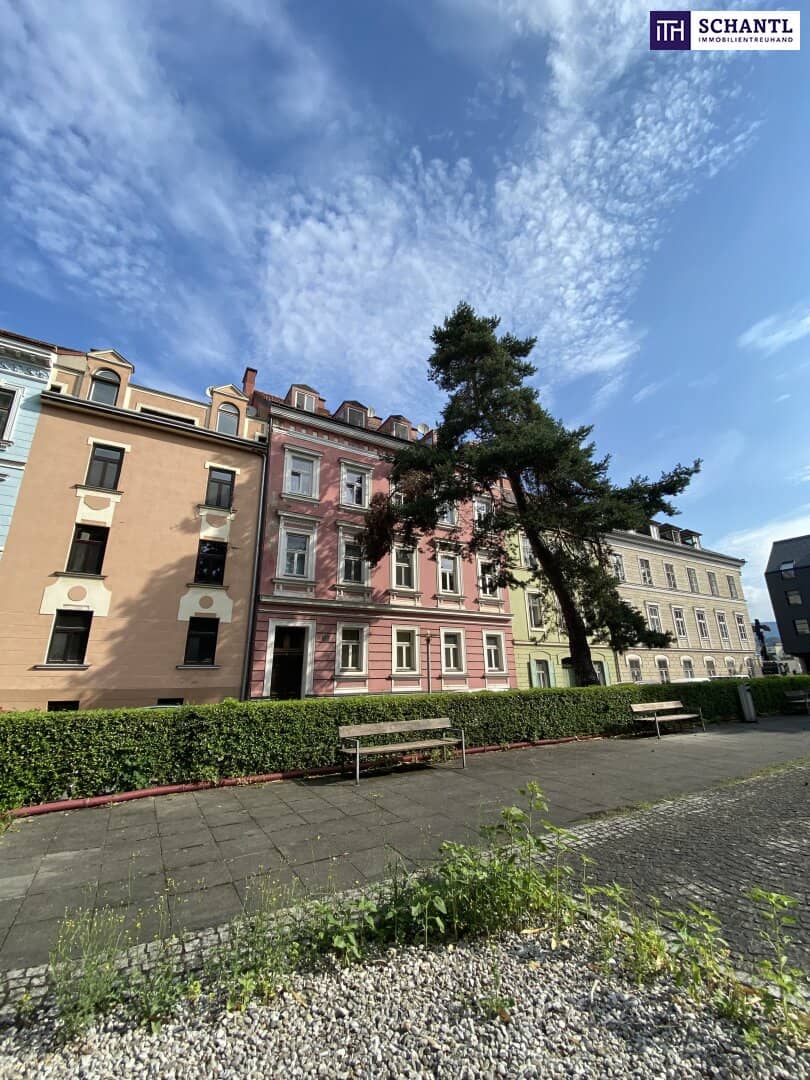 Fully Let - Income from Day 1! Historic tenement house in prime central location directly on Leoben city park