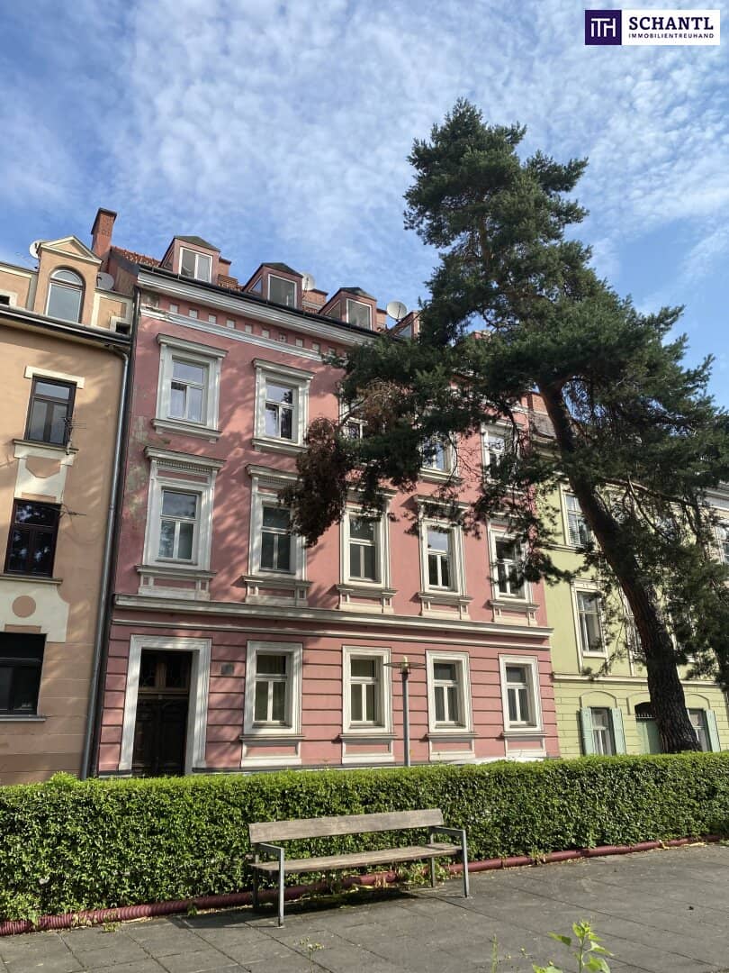 Fully Let - Income from Day 1! Historic tenement house in prime central location directly on Leoben city park