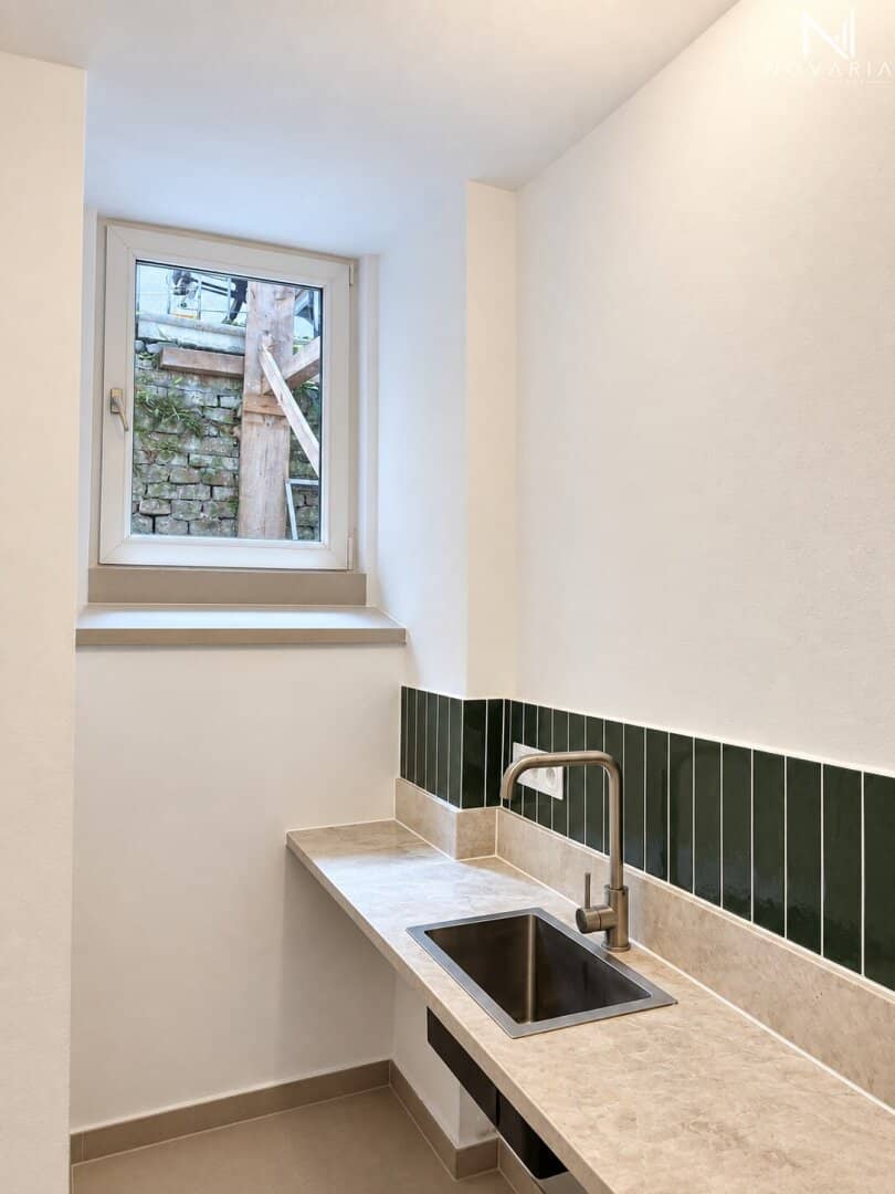 Creative space in the heart of Vienna-Neubau Magazine / Storage Hobby room with Old Building Charm (Designation Magazine)