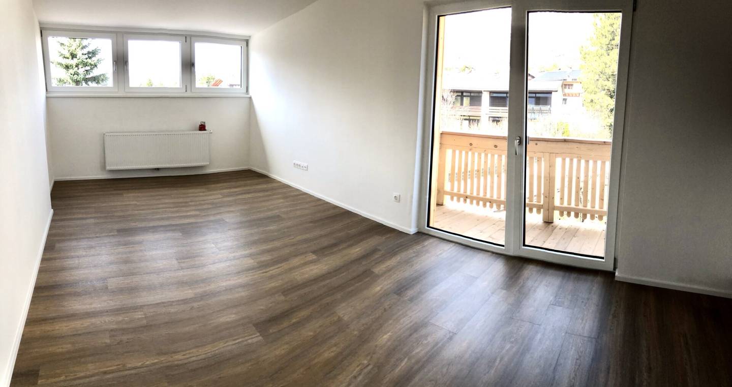 Like-new 2-room apartment with air conditioning and panoramic view