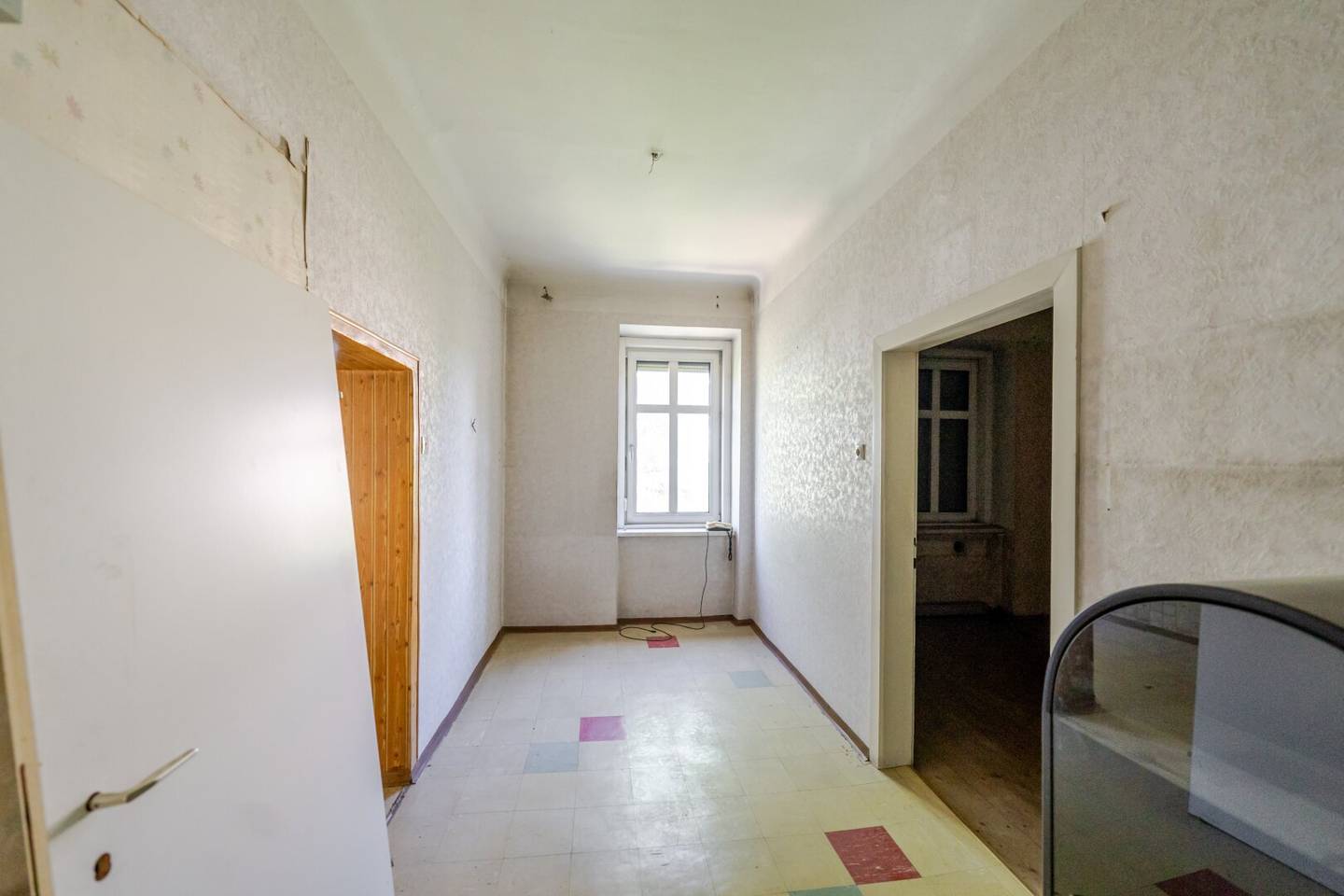 Kalvarienberggürtel, Graz – Entkernte 37,37m² Altbauwohnung
