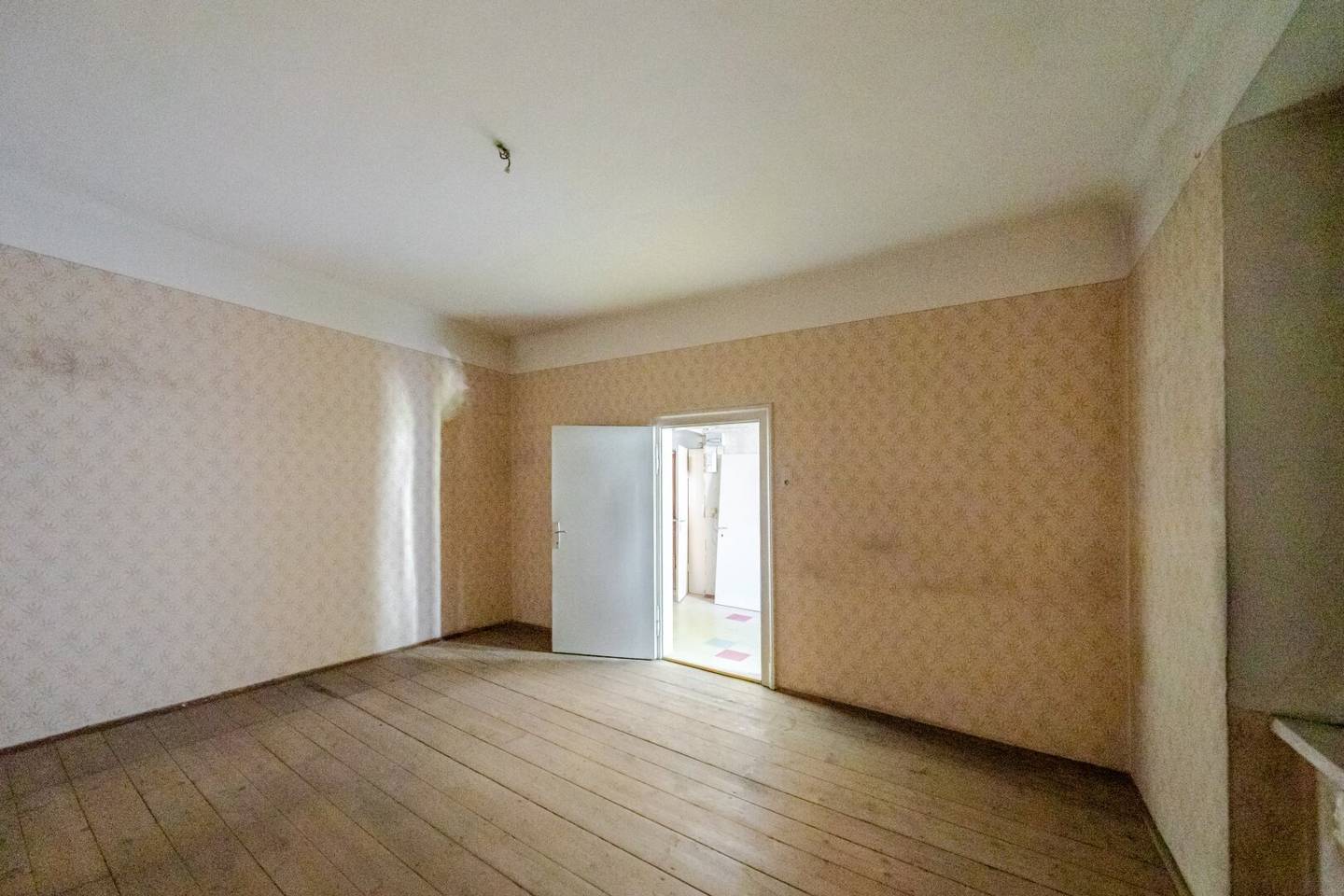 Kalvarienberggürtel, Graz – Entkernte 37,37m² Altbauwohnung