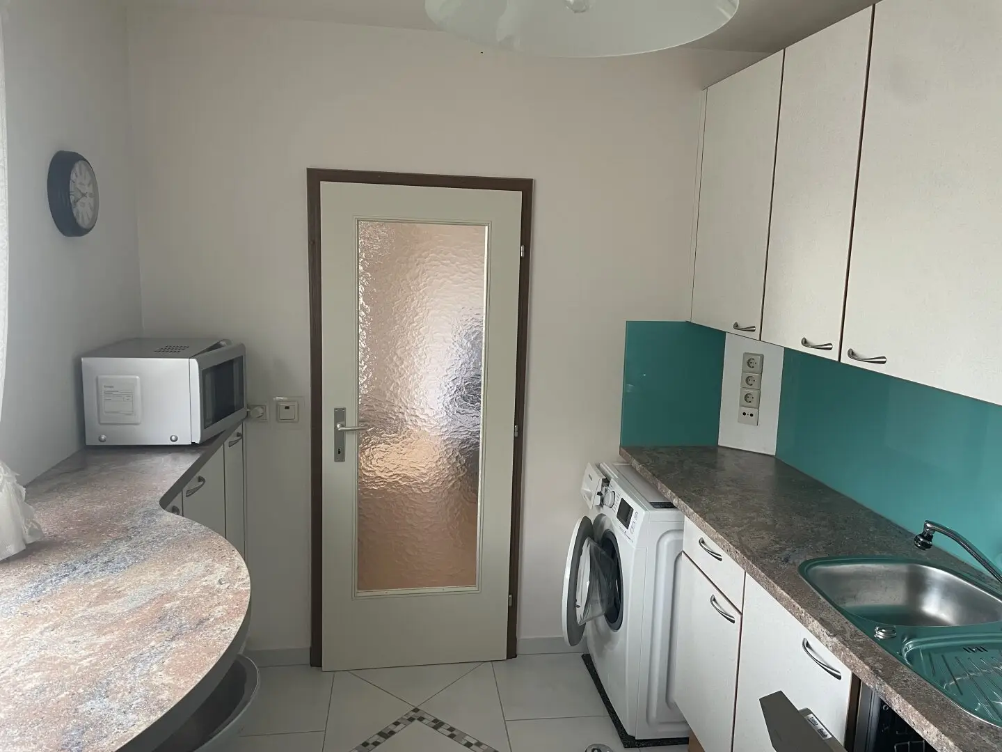 Great apartment - move in immediately