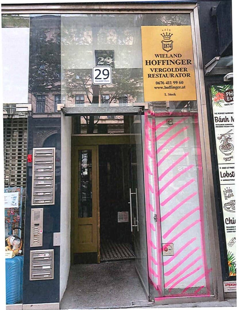 Display window space directly on the MAHÜ for rent