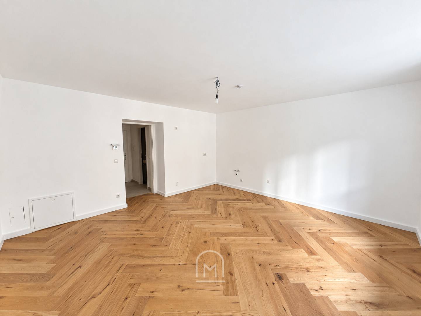 Renovated Wohnung bright with lift and underfloor heating
