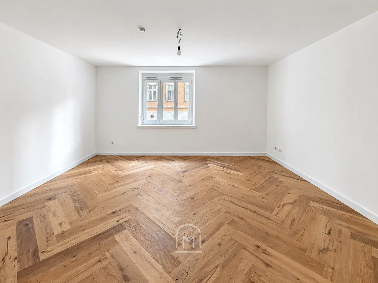 Renovated Wohnung bright with lift and underfloor heating