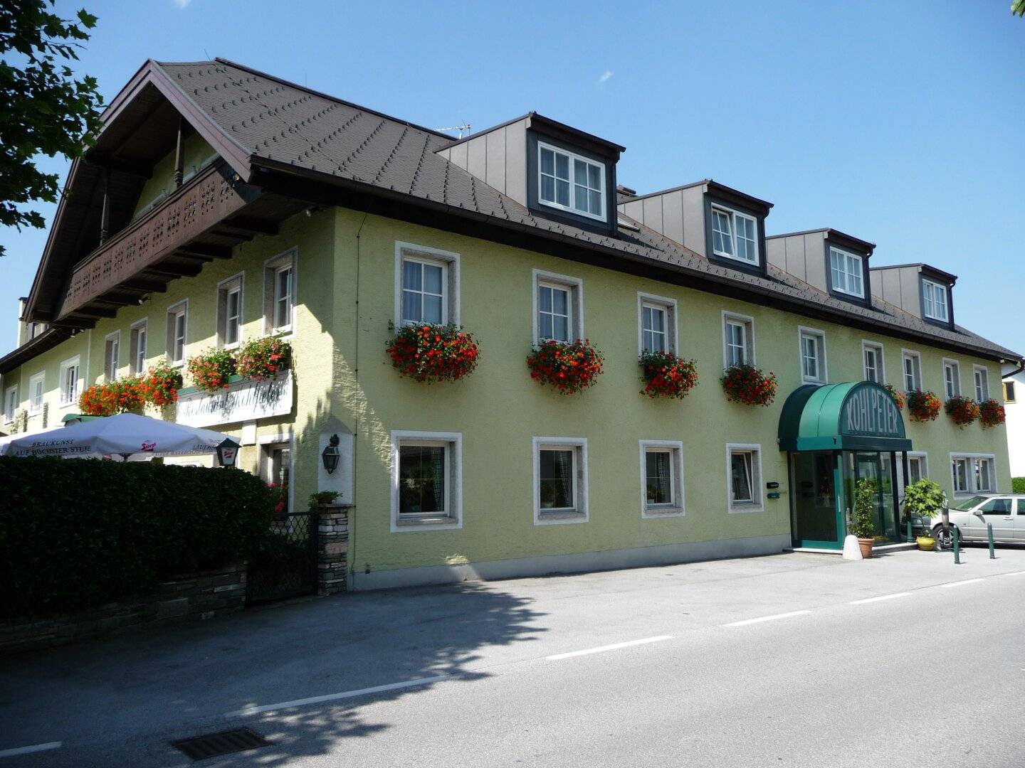 A Piece of Salzburg Inn History - Historic Traditional Inn in Liefering for Lease
