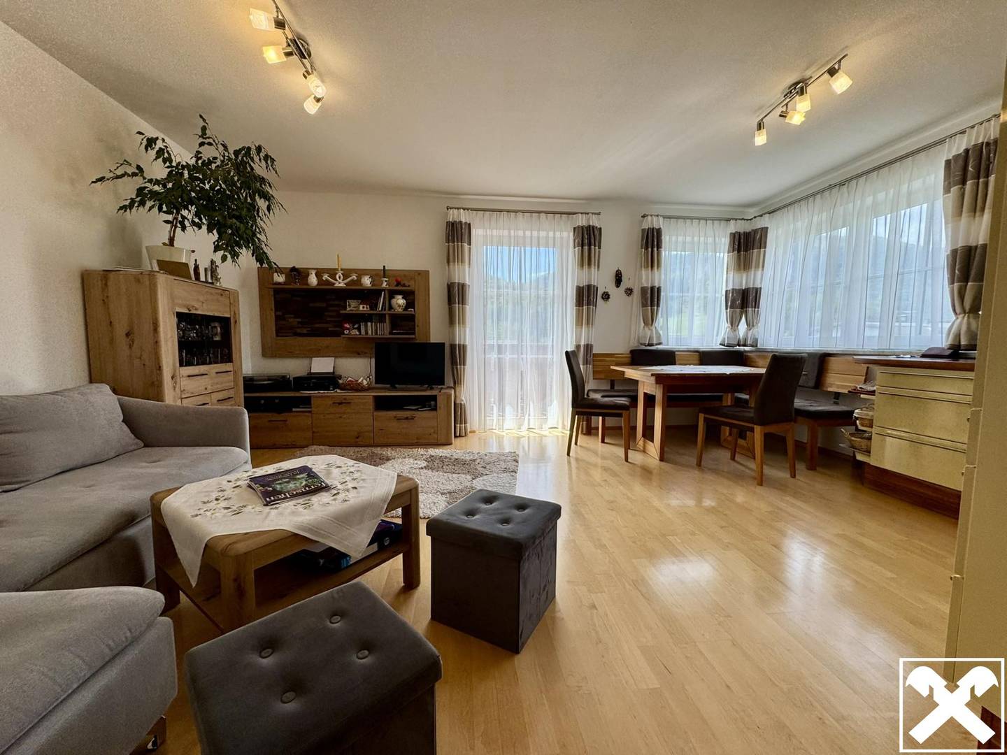 Helle Wohnung mit sonnigem Südwestbalkon und Fußbodenheizung