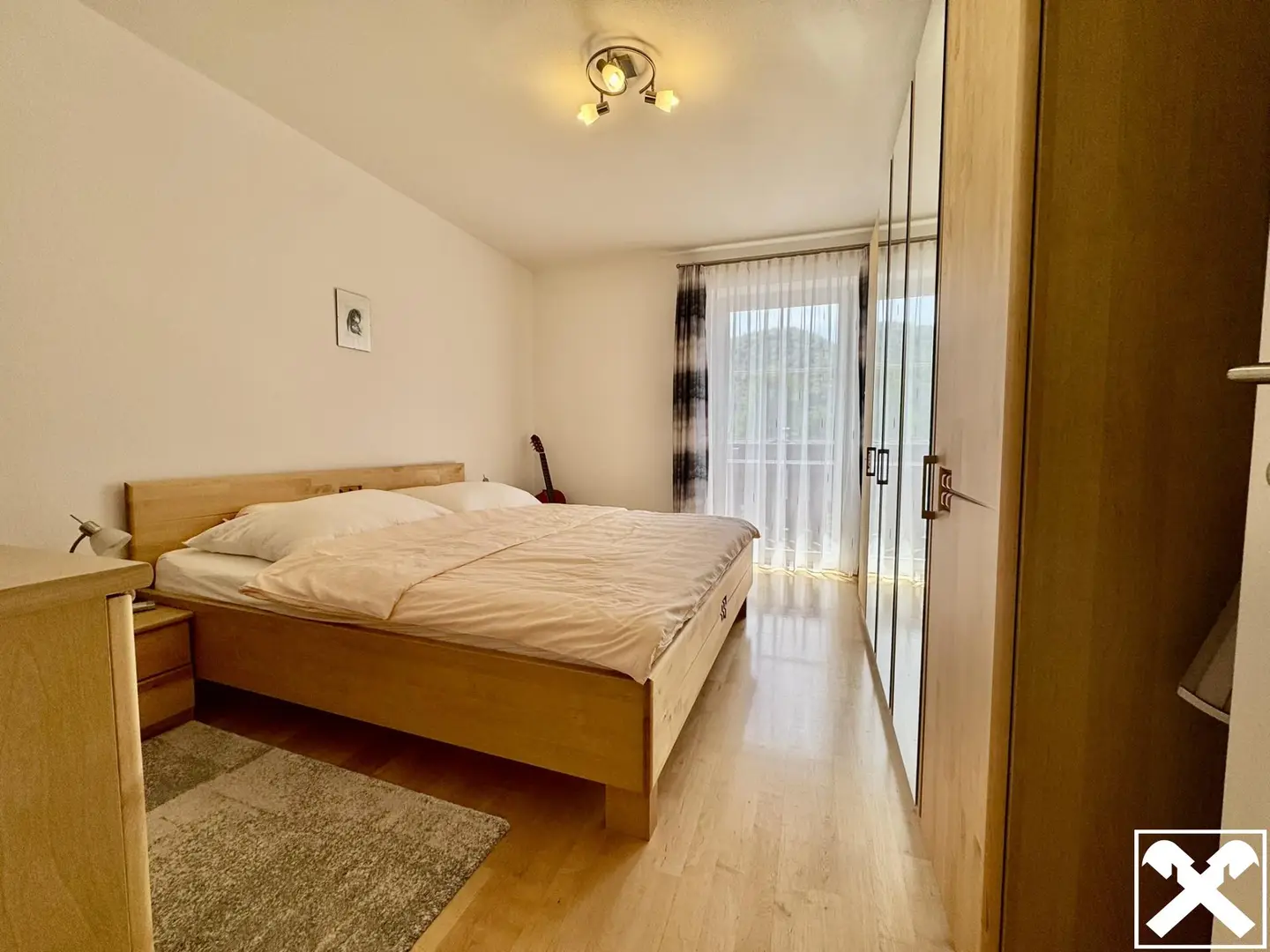 Bright apartment with sunny southwest balcony and underfloor heating