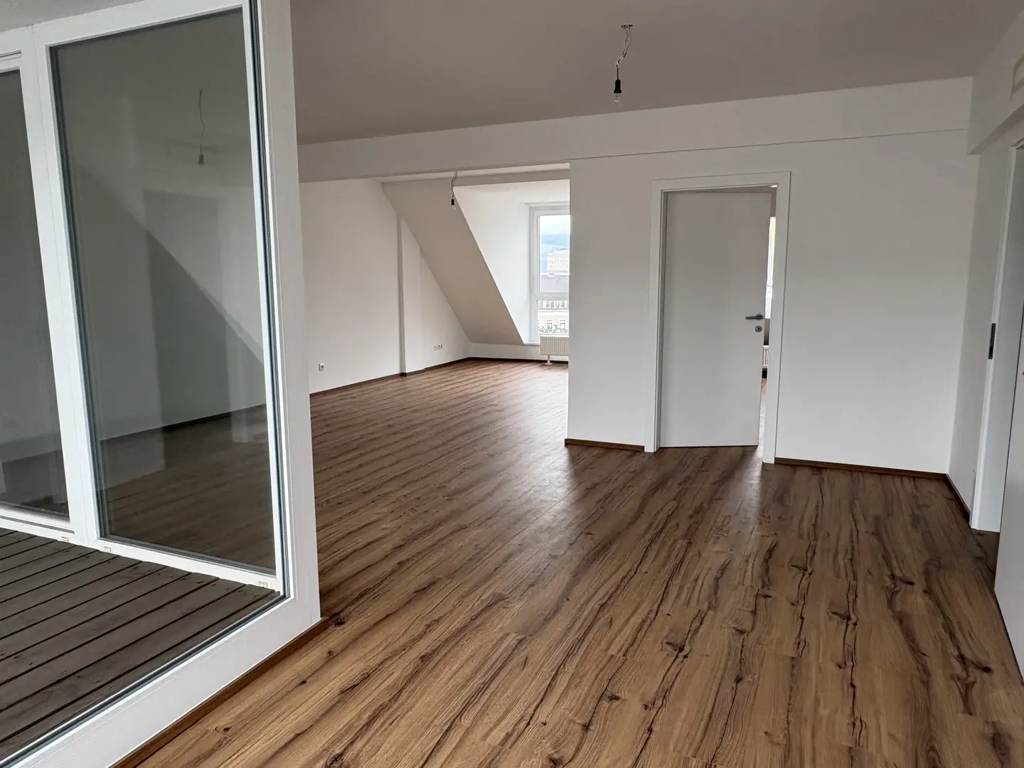 Maisonettewohnung mit großer Dachterrasse und zwei Garagenplätzen
