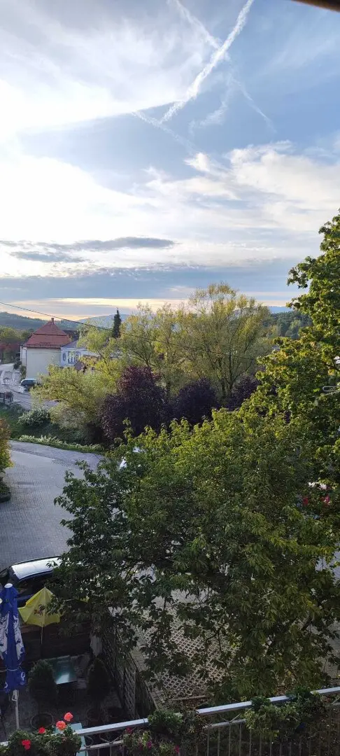 Friendly 1-room apartment with Schöckl view and new kitchen and new floors
