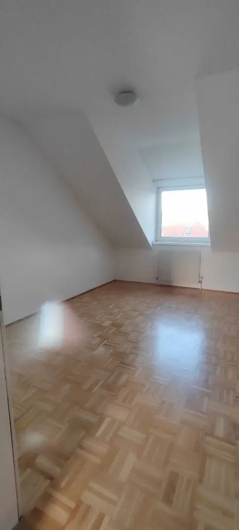 Friendly 1-room apartment with Schöckl view and new kitchen and new floors