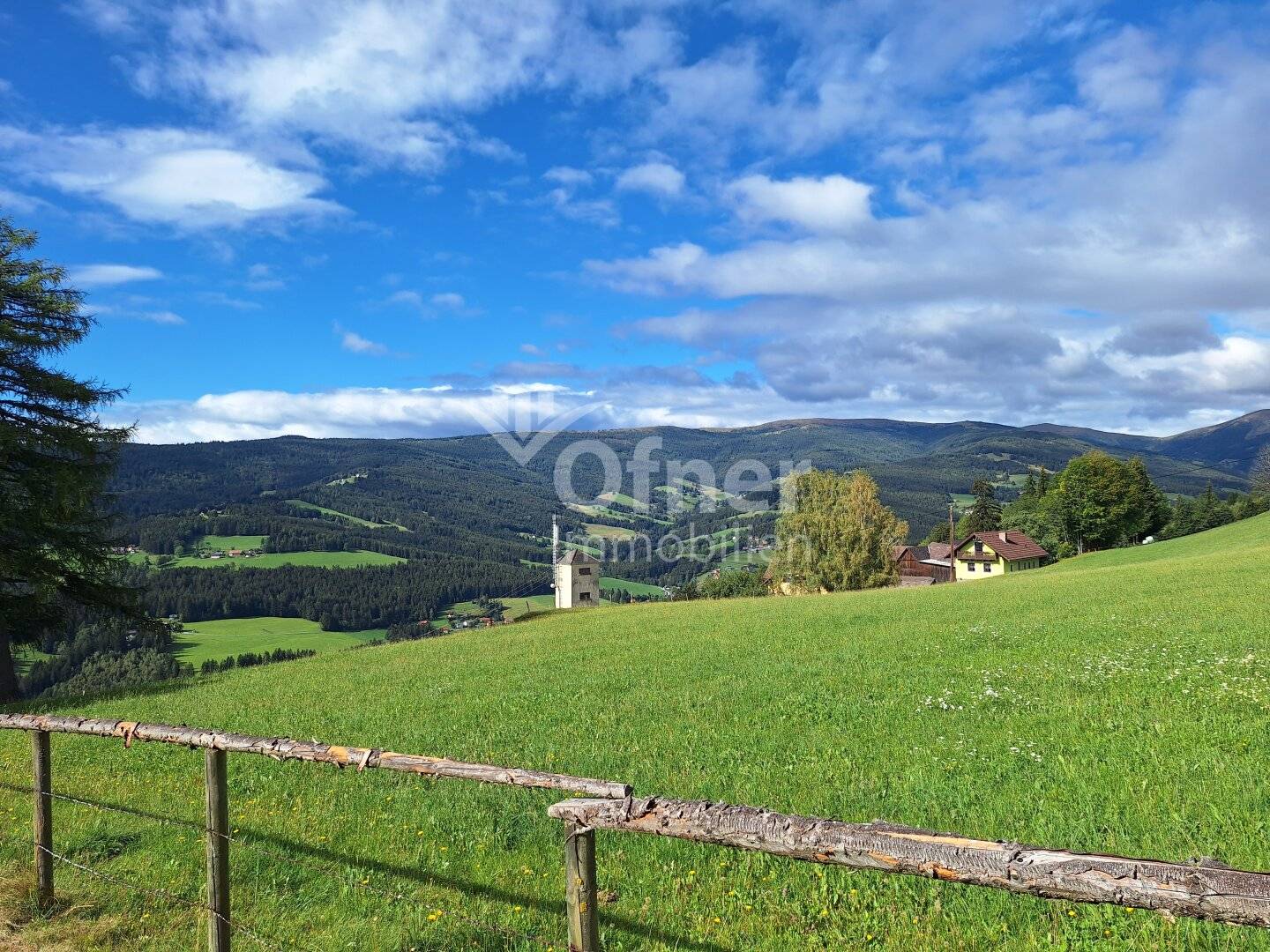 Charming house in unobstructed alpine and panoramic location in St. Hemma