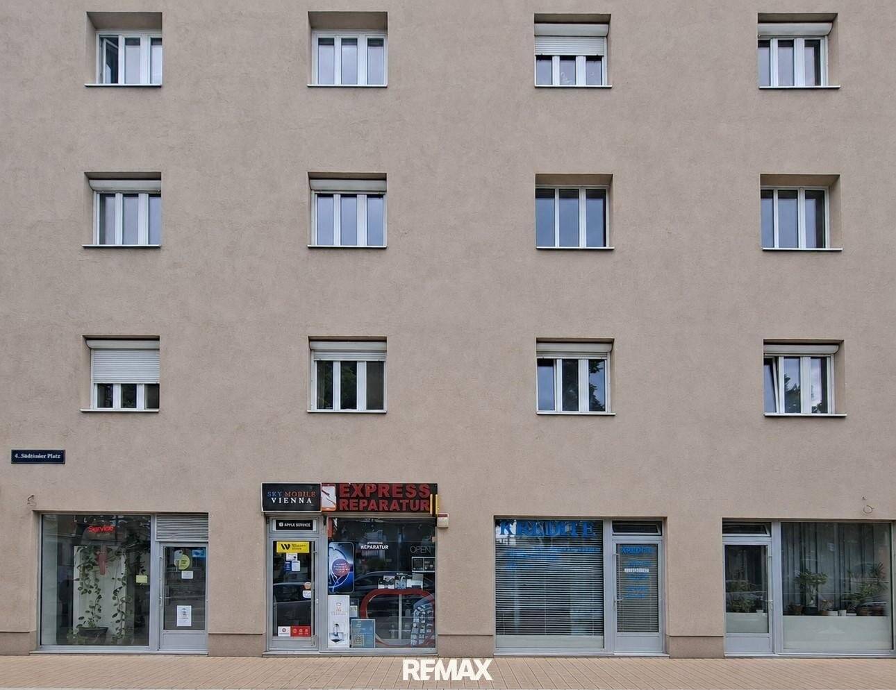 High traffic location with potential, commercial property at Südtiroler Platz