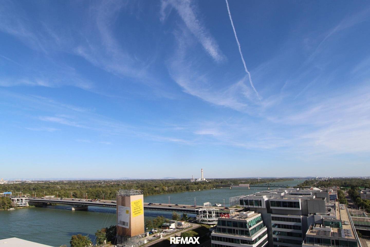 Marina Tower – 14th Floor