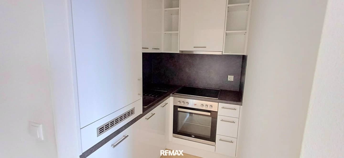 Rented 2-room apartment with distant view