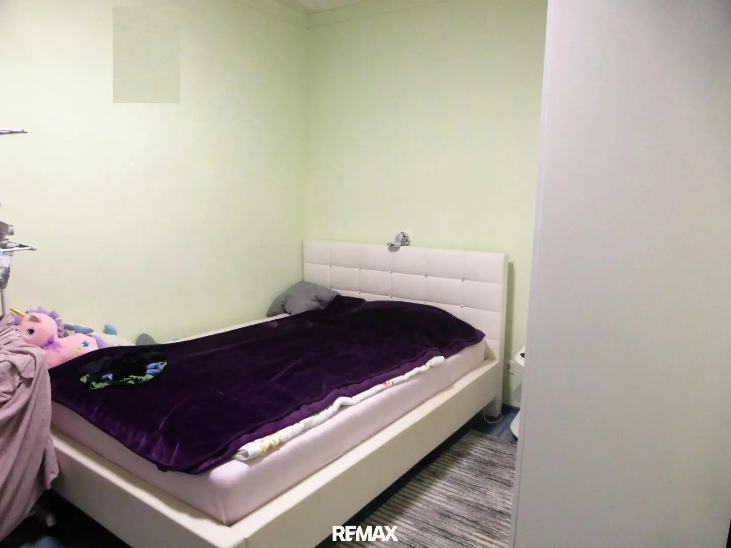 " 3-Zimmer-Wohnung mit Balkon in historischer Villa "