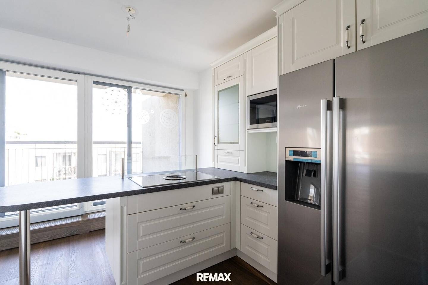 RENTED until 18.01.2029 Investment hit - 4-room apartment with balcony in 1220 Vienna