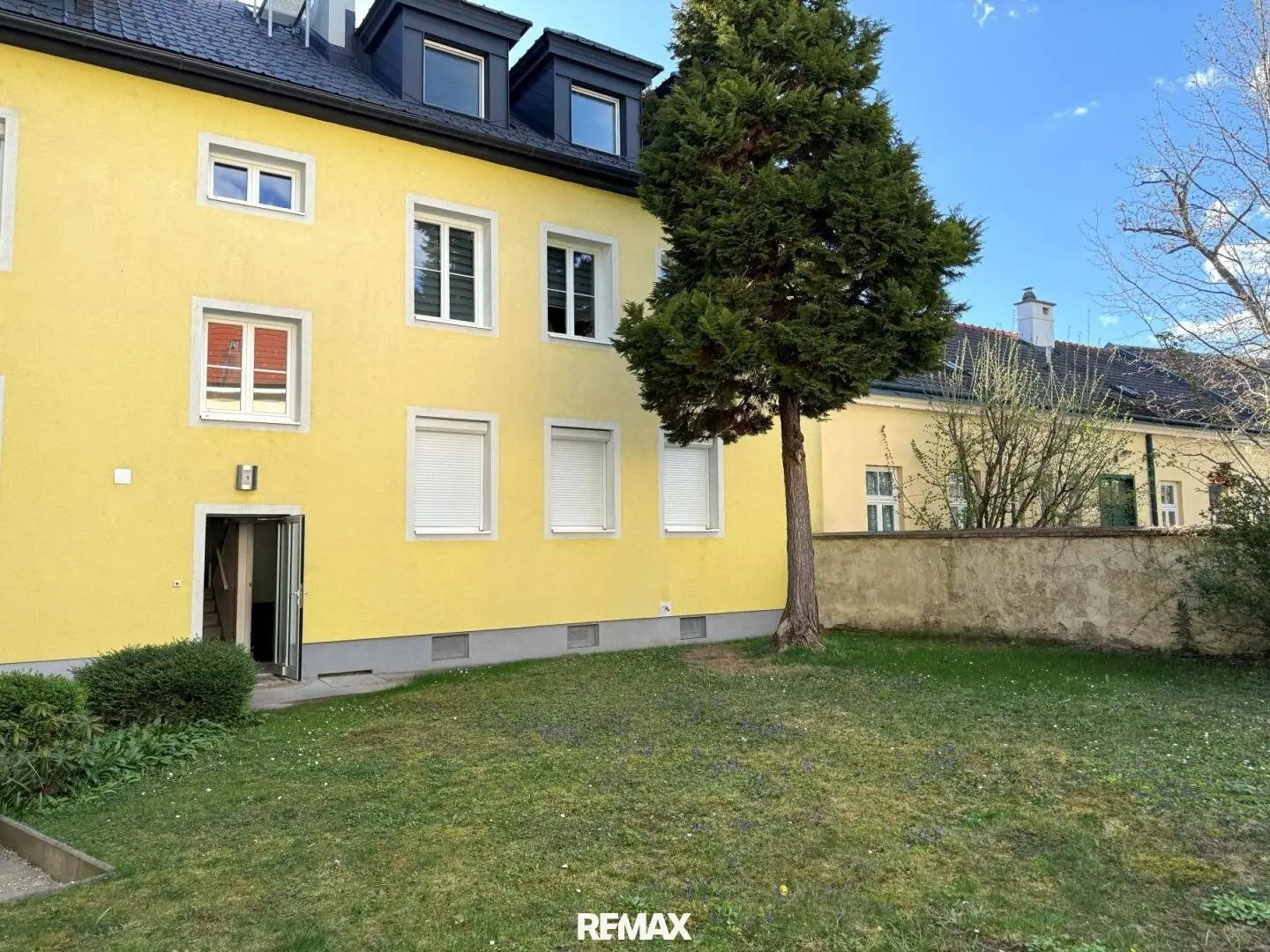 2-room apartment in the middle of Laxenburg!