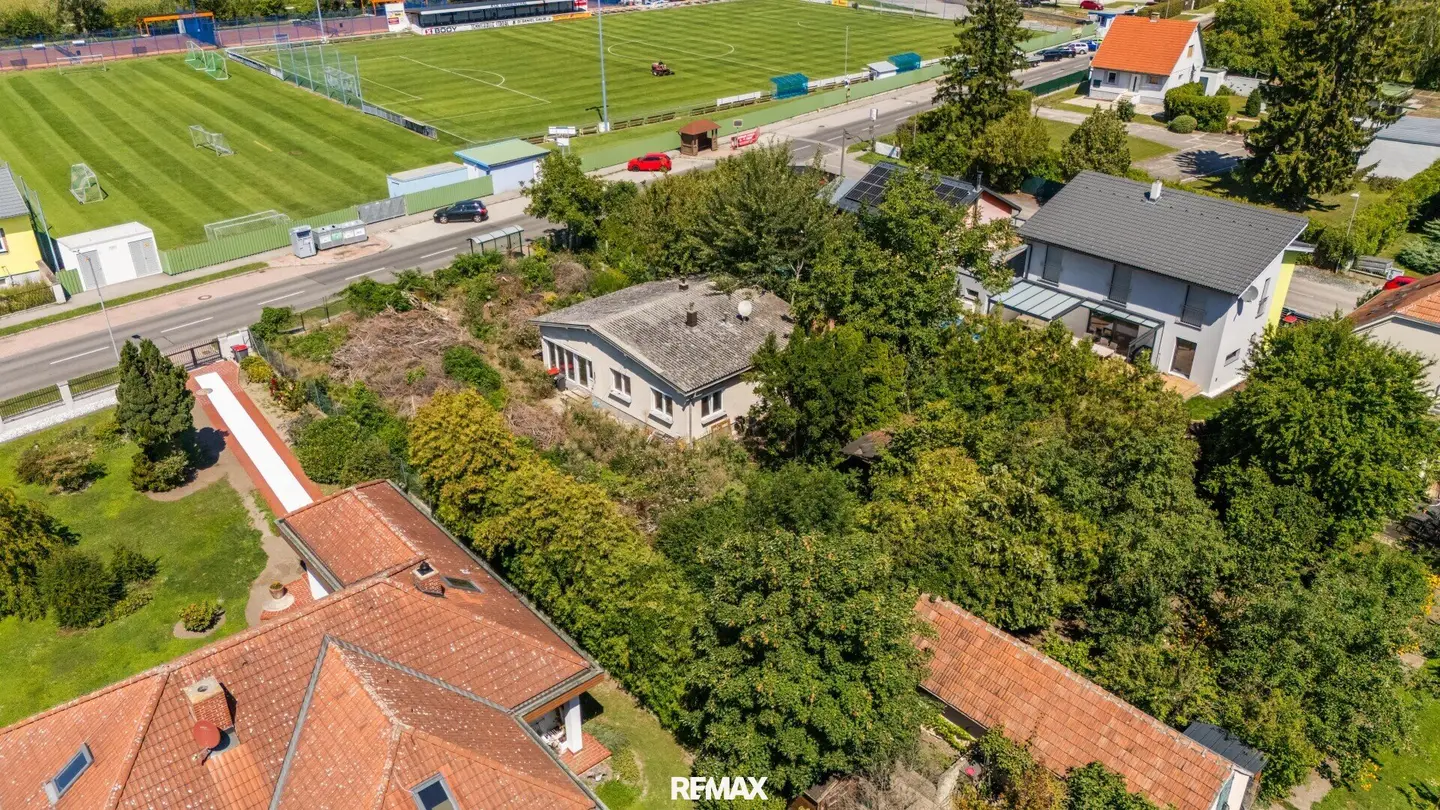 BUILDING PLOT IN PRIME LOCATION | approx. 1.085 m² | Sunny Orientation
