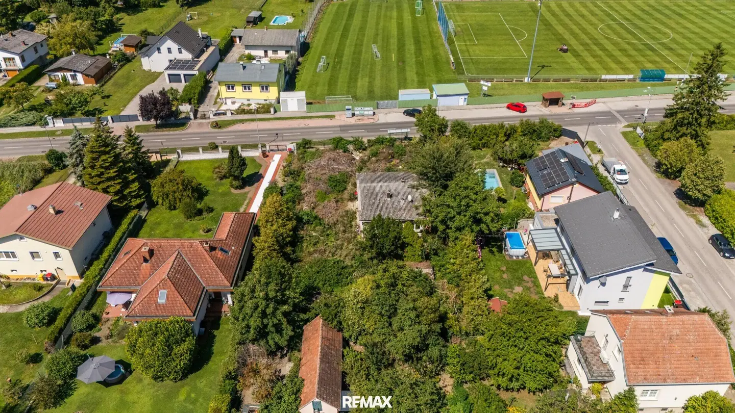 BUILDING PLOT IN PRIME LOCATION | approx. 1.085 m² | Sunny Orientation