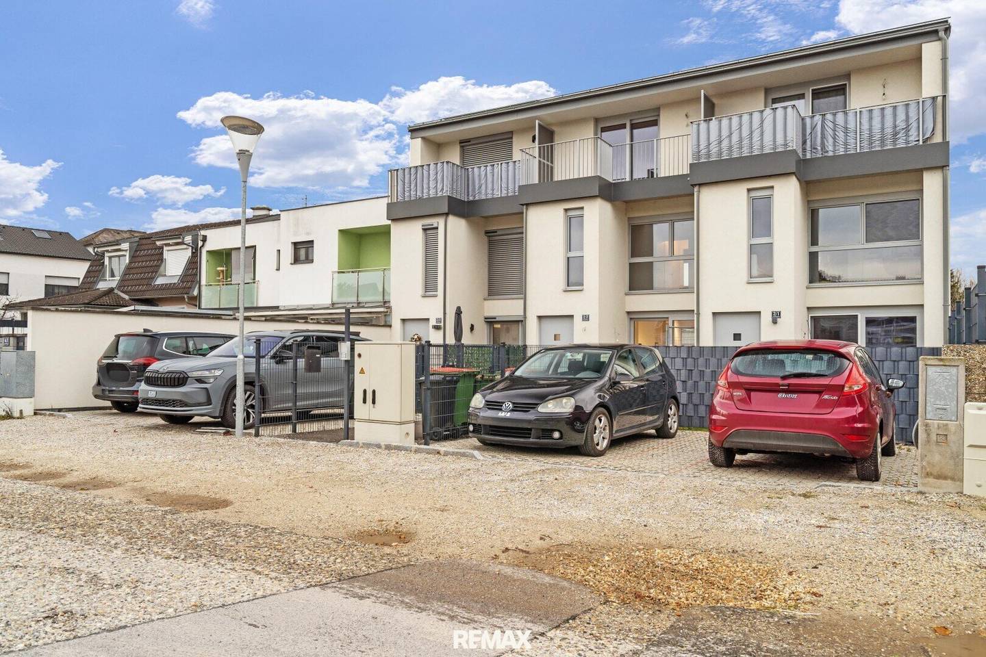 Turnkey 171 m² terraced house in a quiet location of Deutsch-Wagram