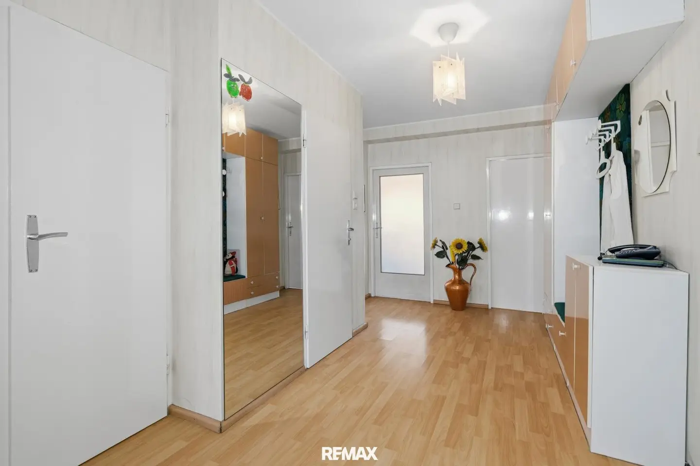 3-room with loggia view of the Kahlenberg, Jedleseer Straße