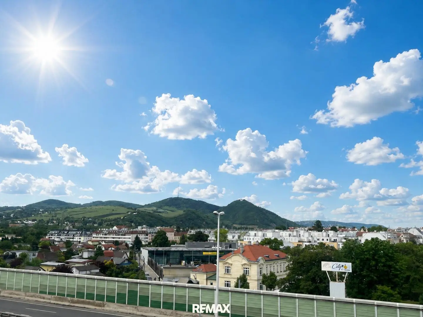 3-room with loggia view of the Kahlenberg, Jedleseer Straße