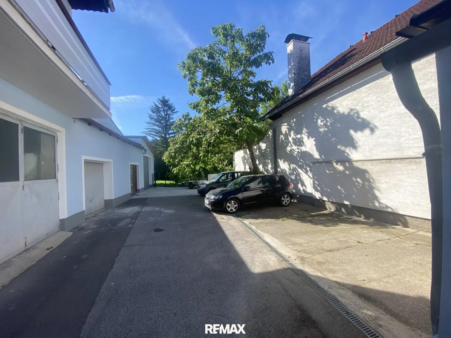 Young family apartment with garden and parking